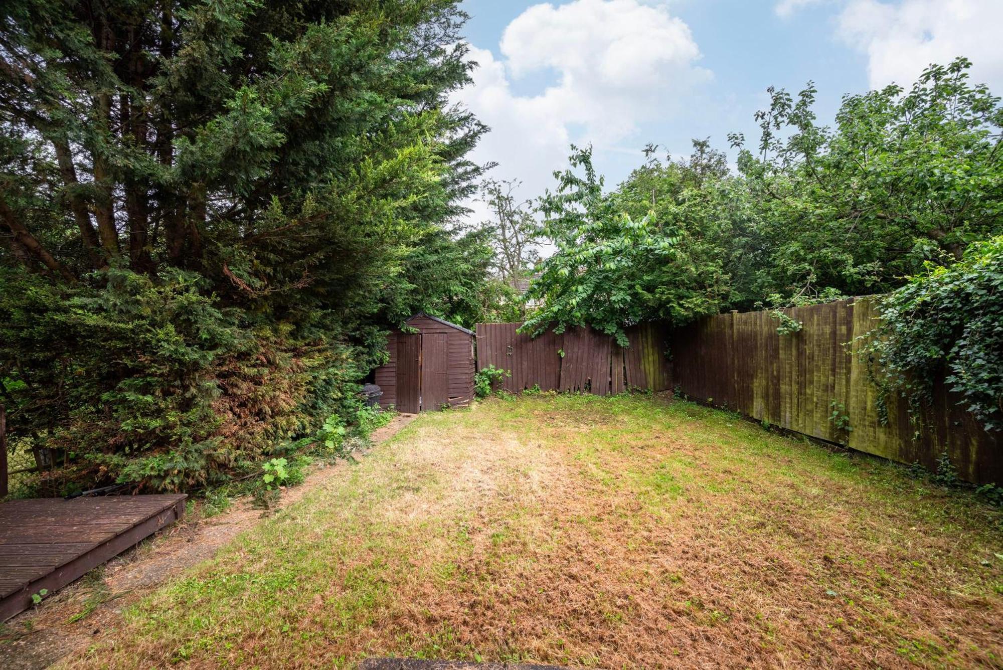 Holiday home Charming 3br House In Greenford With Garden *